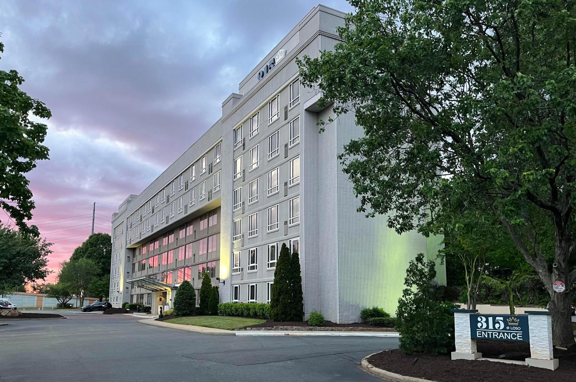 315 Loso Hotel Airport Charlotte Exterior foto